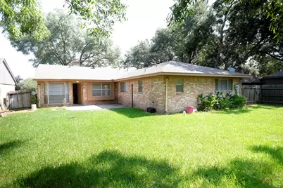 12515 Bexley Drive, Houston, TX 77099 - Photo 10