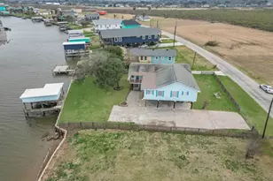 757 County Rd 291, Sargent, TX 77414 - Photo 42