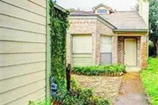 11818 Plumbrook Dr, Houston, TX 77099 - Photo 2