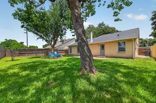 2450 Long Reach Dr, Sugar Land, TX 77478 - Photo 18