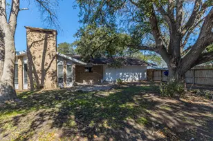 202 Kallus St, Schulenburg, TX 78956 - Photo 34