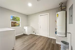 320 Burnett Dr, Baytown, TX 77520 - Photo 20