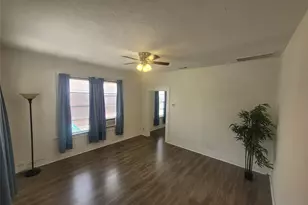 1415 Lombardy St, Houston, TX 77023 - Photo 2