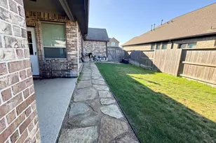 10215 Lewis Ln, Rosharon, TX 77583 - Photo 8