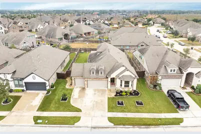 10215 Lewis Lane, Rosharon, TX 77583 - Photo 2