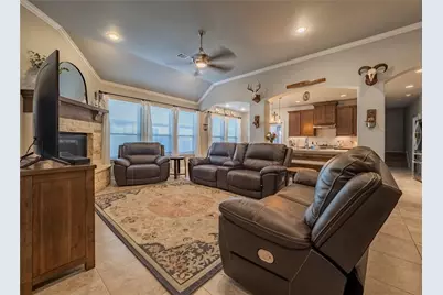 10215 Lewis Lane, Rosharon, TX 77583 - Photo 16