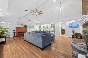 20586 Split Oak Dr, New Caney, TX 77357 - Photo 6