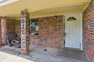 5015 Bricker St, Houston, TX 77033 - Photo 2