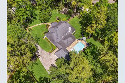 2910 Royal Circle Drive, Kingwood, TX 77339 - Photo 4