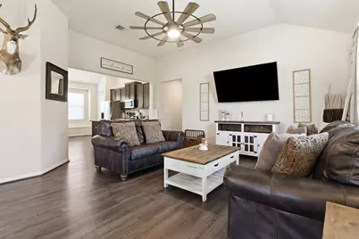 611 Walnut Branch Drive, Baytown, TX 77523 - Photo 6