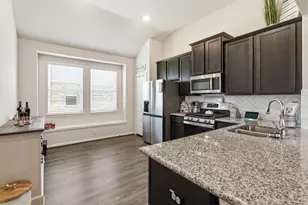 611 Walnut Branch Dr, Baytown, TX 77523 - Photo 8