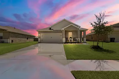611 Walnut Branch Drive, Baytown, TX 77523 - Photo 2