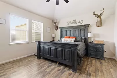 611 Walnut Branch Drive, Baytown, TX 77523 - Photo 14