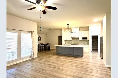12114 Pine Brook Drive, Stafford, TX 77477 - Photo 6