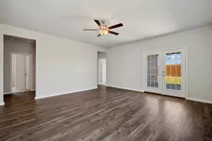 10366 Red Cardinal Dr, Cleveland, TX 77328 - Photo 10