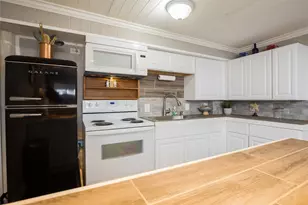 16535 Jamaica Inn Rd, Jamaica Beach, TX 77554 - Photo 12