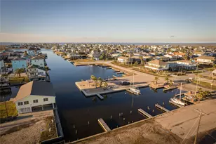 16535 Jamaica Inn Rd, Jamaica Beach, TX 77554 - Photo 6