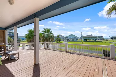 3233 Castle Drive, Crystal Beach, TX 77650 - Photo 14