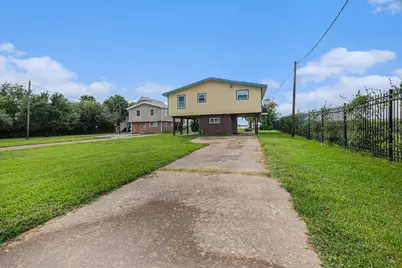1434 10th Street, San Leon, TX 77539 - Photo 16