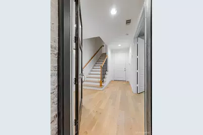 4035 Leeland Street, Houston, TX 77023 - Photo 8