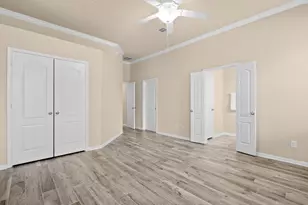 26 Canterborough Pl, Tomball, TX 77375 - Photo 12