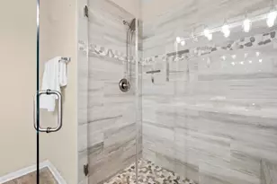 26 Canterborough Pl, Tomball, TX 77375 - Photo 14
