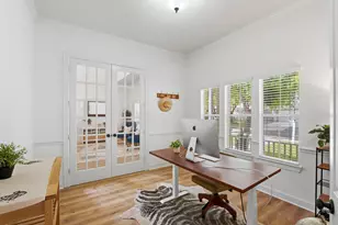 135 Hansom Trail St, The Woodlands, TX 77382 - Photo 12