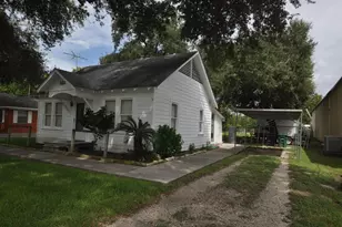 211 E Burress St, Houston, TX 77022 - Photo 2
