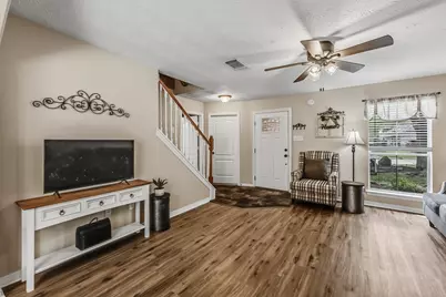 7818 Mary Katheryns Crossing, Conroe, TX 77304 - Photo 4