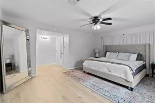 12997 Trail Hollow Dr, Houston, TX 77079 - Photo 12