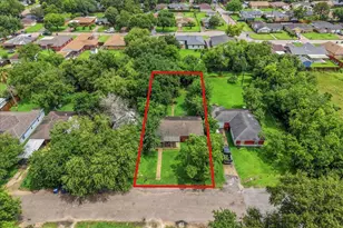 2806 4th Ave N, Texas City, TX 77590 - Photo 4