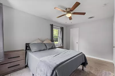 2806 4th Avenue N, Texas City, TX 77590 - Photo 16