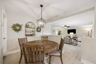 2318 Cheshire Ln, Houston, TX 77018 - Photo 14