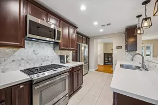 2318 Cheshire Ln, Houston, TX 77018 - Photo 12