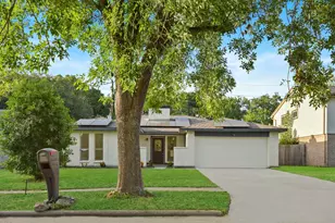 2322 Aprilmont Dr, Sugar Land, TX 77498 - Photo 1