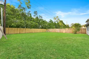 2322 Aprilmont Dr, Sugar Land, TX 77498 - Photo 34