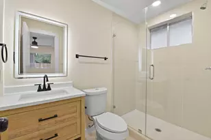 2322 Aprilmont Dr, Sugar Land, TX 77498 - Photo 26
