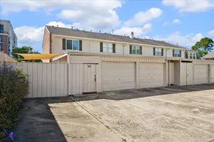 1451 Fountain View Dr, Houston, TX 77057 - Photo 18
