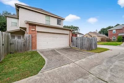 15903 Timber Chase Drive, Houston, TX 77082 - Photo 16