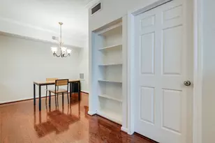 2255 Braeswood Park Dr, Houston, TX 77030 - Photo 10