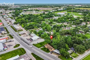 2404 Pearland Ave, Pearland, TX 77581 - Photo 20
