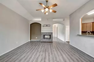 2013 Lulach Ln, Conroe, TX 77301 - Photo 16