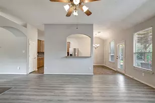 2013 Lulach Ln, Conroe, TX 77301 - Photo 14