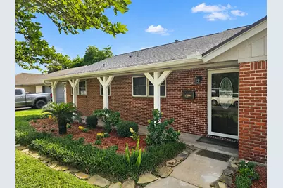 802 James Street, Deer Park, TX 77536 - Photo 2