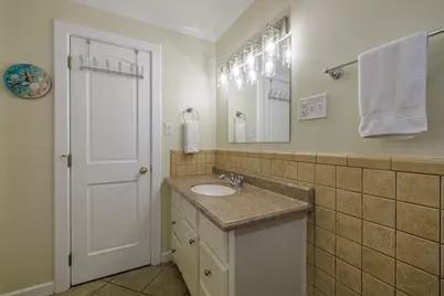 5217 Avenue N 1/2, Galveston, TX 77551 - Photo 16