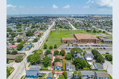 5217 Avenue N 1/2, Galveston, TX 77551 - Photo 6