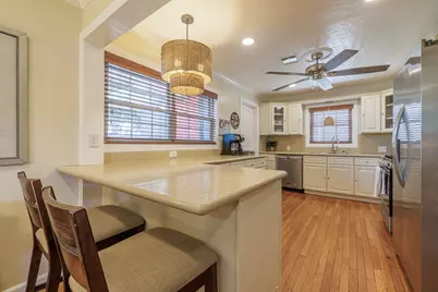 5217 Avenue N 1/2, Galveston, TX 77551 - Photo 10