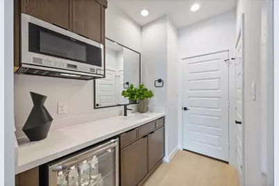 527 Hillwood Heights Drive, Houston, TX 77091 - Photo 14