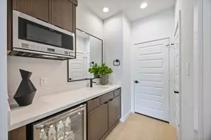 527 Hillwood Hts Dr, Houston, TX 77091 - Photo 14