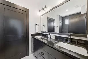 4605 Harrisburg Blvd, Houston, TX 77011 - Photo 20